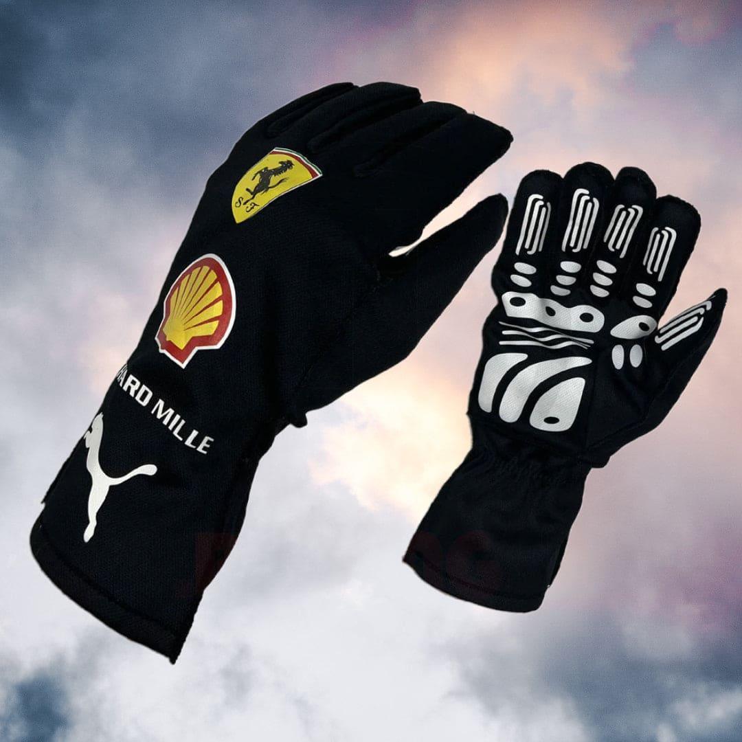2021 New Scuderia Ferrari Race Gloves Carlos Sainz - F1 Vintage Racewear