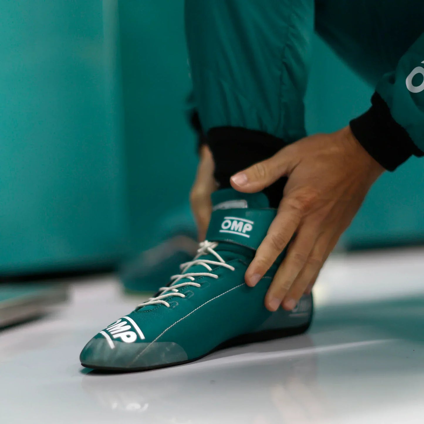 2025 Fernando Alonso Aston Martin OMP Race Shoes