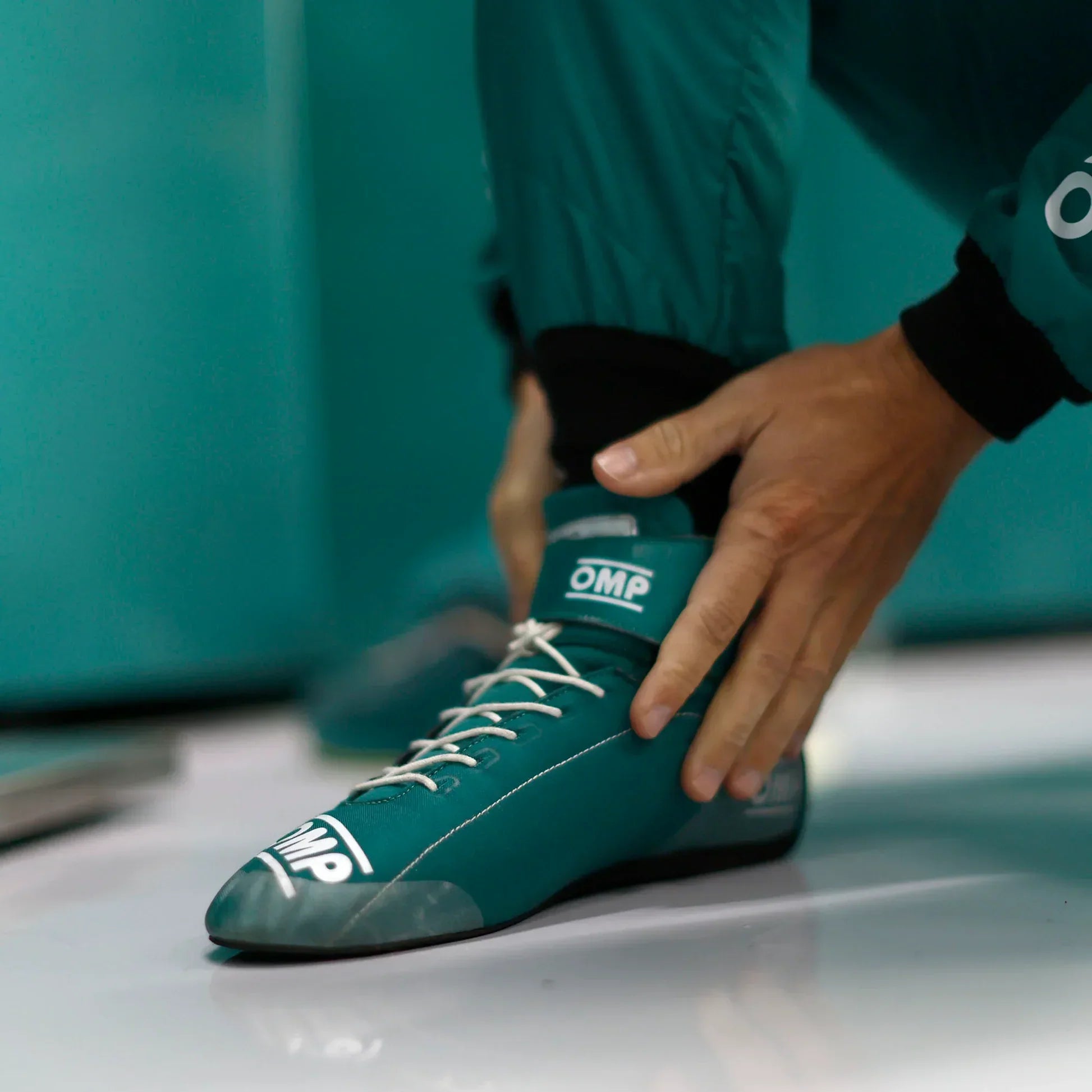 2025 Fernando Alonso Aston Martin OMP Race Shoes